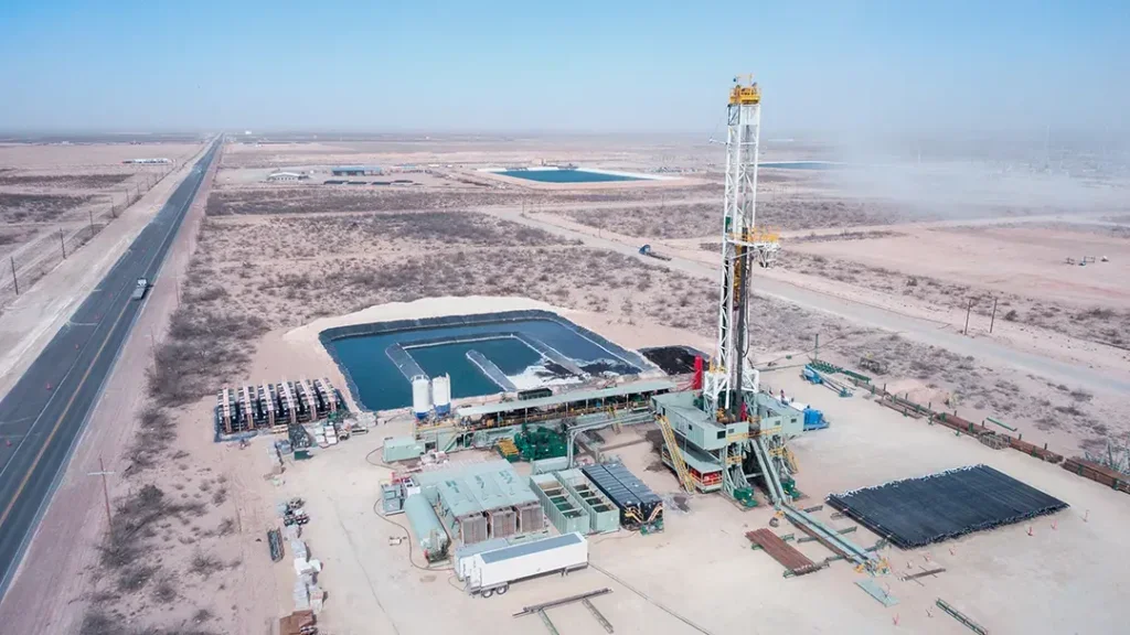 Drill site with sand